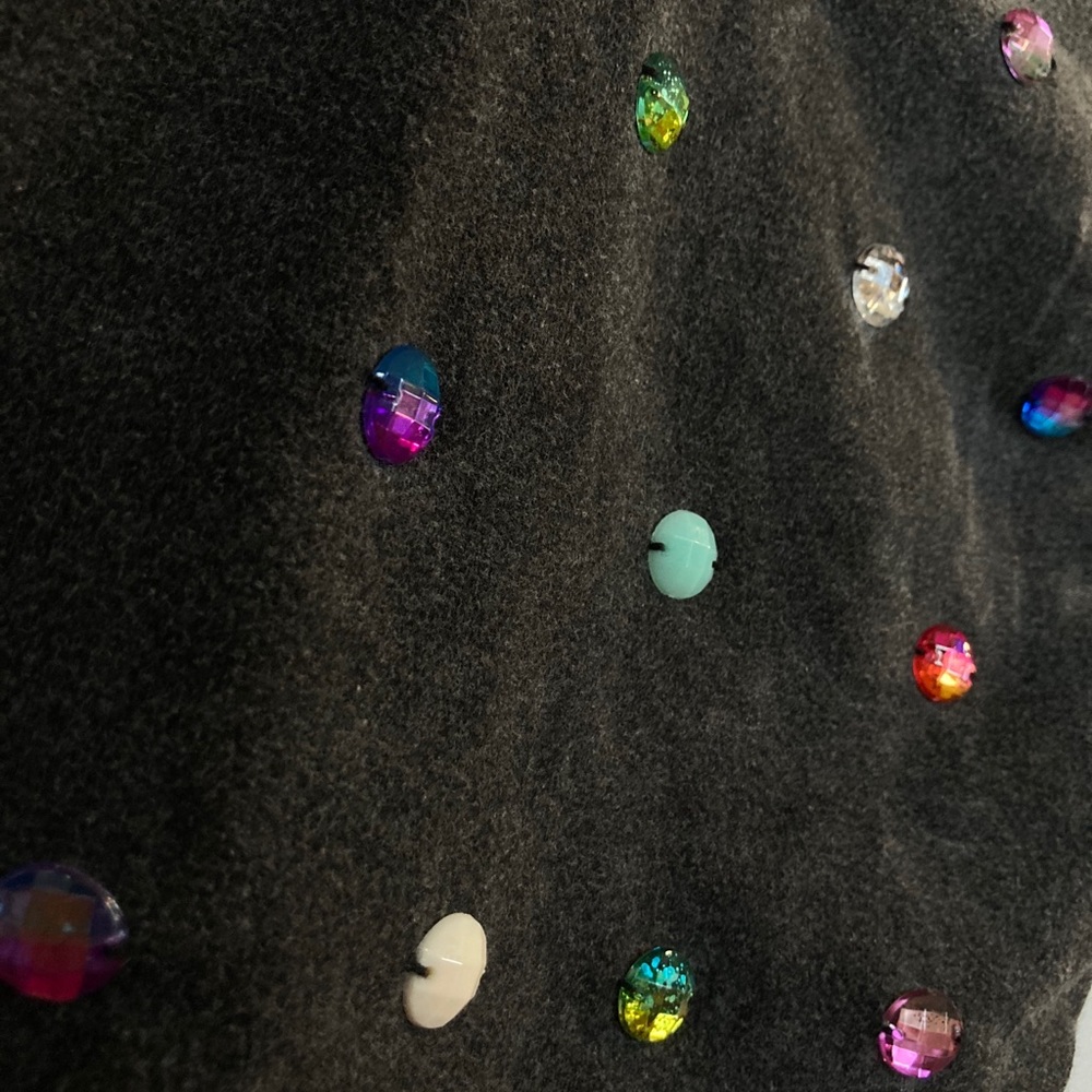 Jeweled Crop Top - Picture 2 of 3